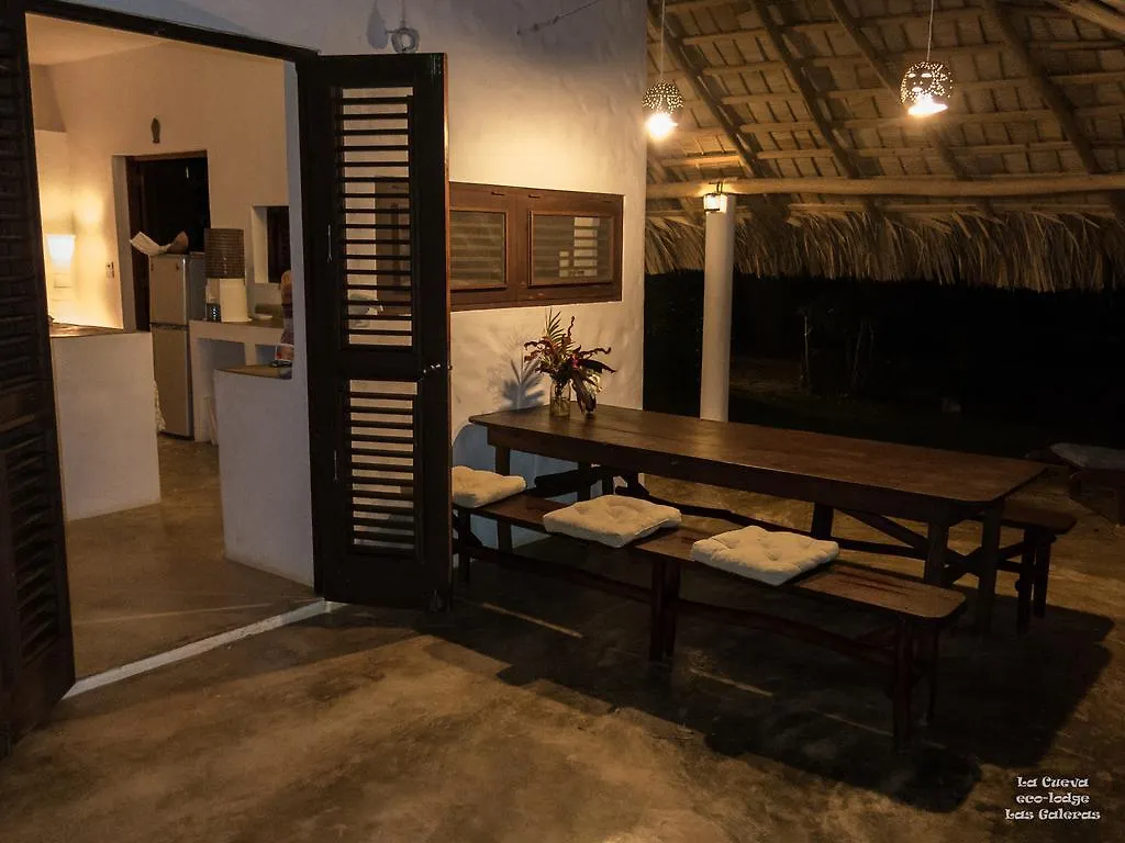 La Cueva Eco-Lodge Las Galeras